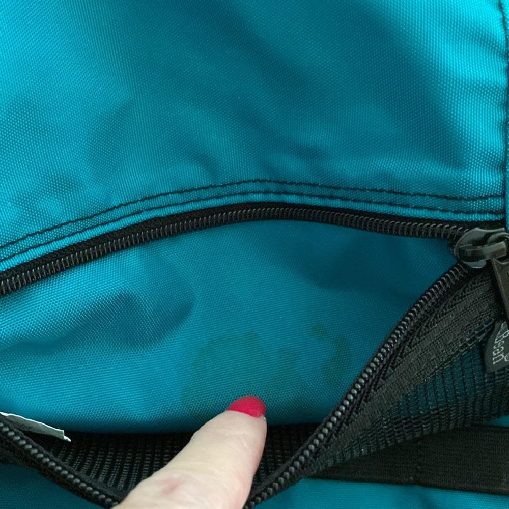 L.L. Bean Travel Toiletry Bag Shade of Blue or Green - Picture 14 of 17